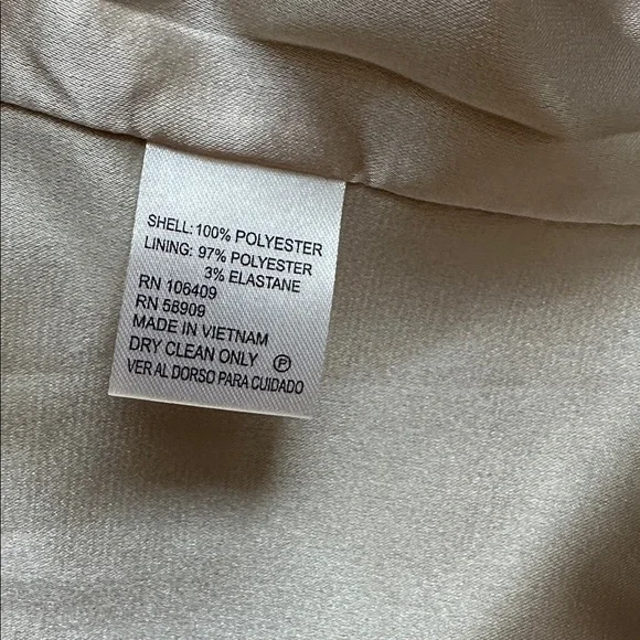 NWT Preston & York Cream and Gray Floral Dress Size 10 With a Coat Size 8. - Picture 15 of 16